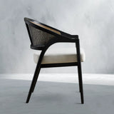 03 8a514811 1da3 417d 87c1 baa31469617f