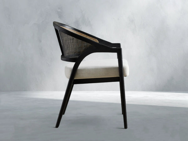 03 8a514811 1da3 417d 87c1 baa31469617f