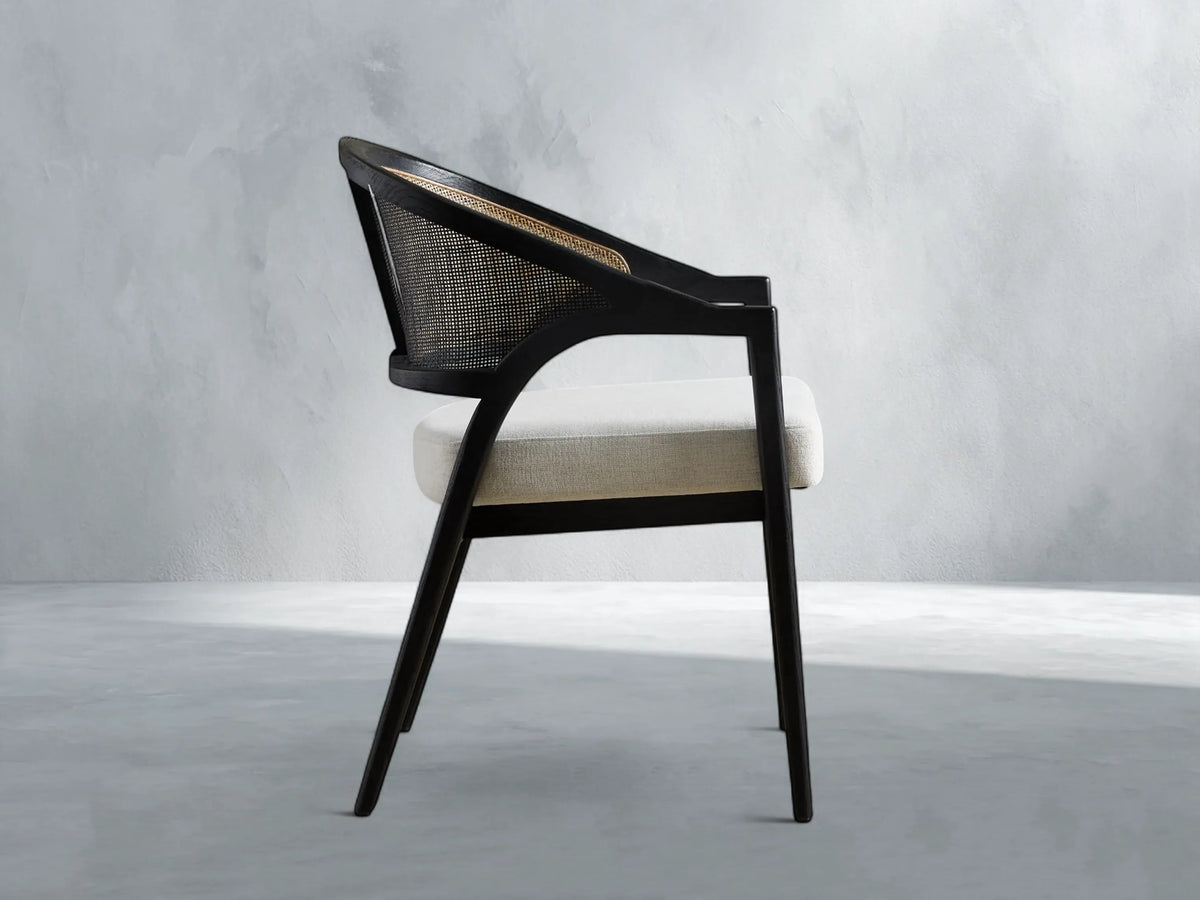 03 8a514811 1da3 417d 87c1 baa31469617f