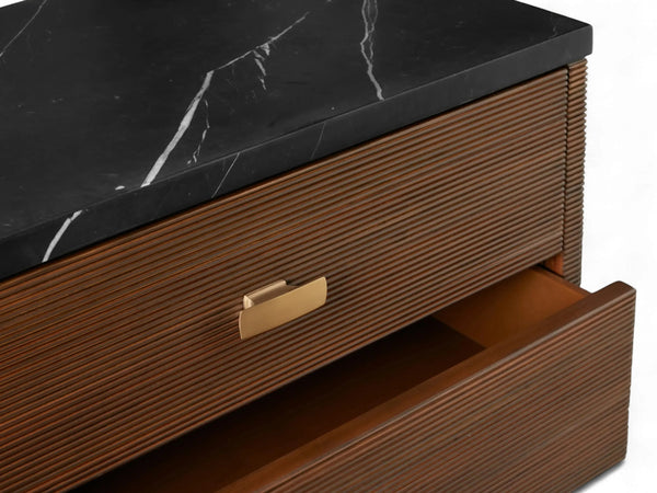 03 dce630de 91c2 481c a2c4 f5b548b95348