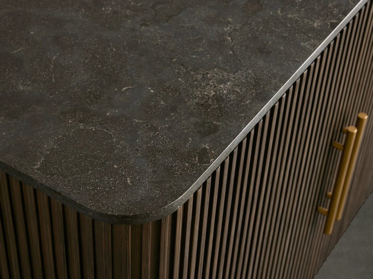 03 a978865a 321c 4bfa 8738 cfa5becae03a