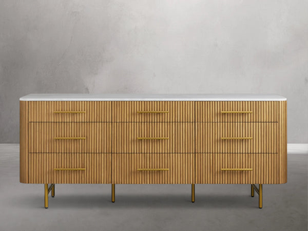 04 b793f5f9 835b 4a92 8a6d 9677c3a056e1