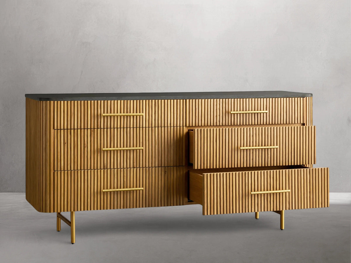 05 6c3db56b e6d1 40ab 9535 305e53ddaa43