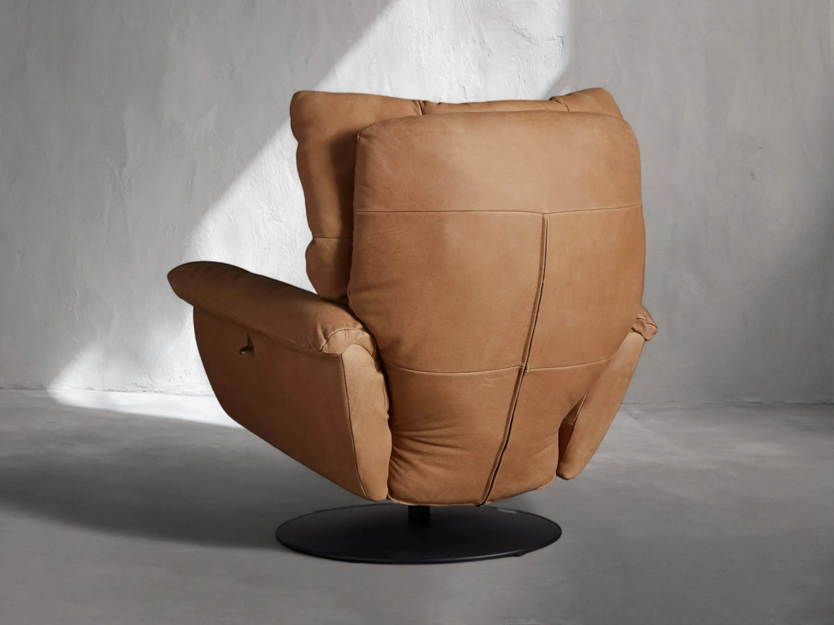 05 33d48ab5 9267 4e4c b0c5 932102313d4a