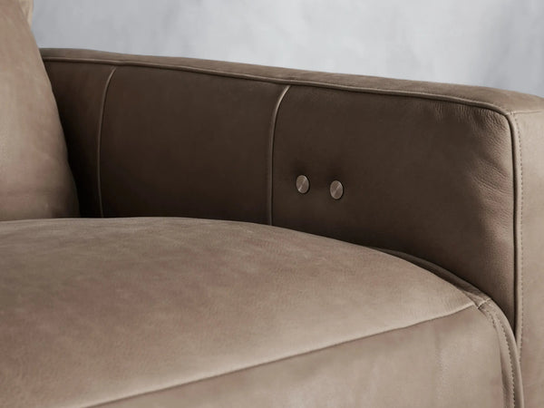 05 0448d54f eb90 42ff 86a7 5cd4dd3b23e8