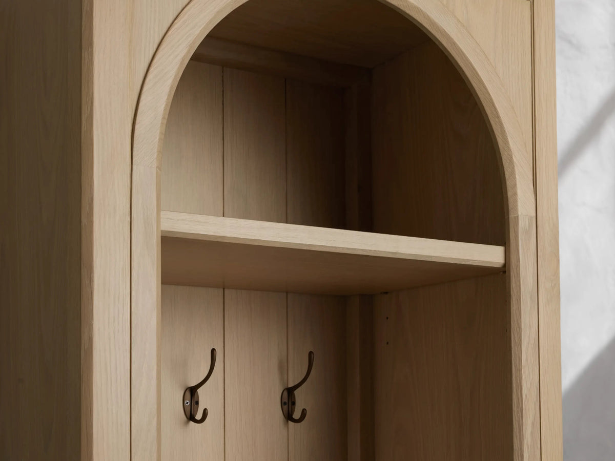 06 e6e5ff5c 5a0d 406b 90d9 ee27d716181d