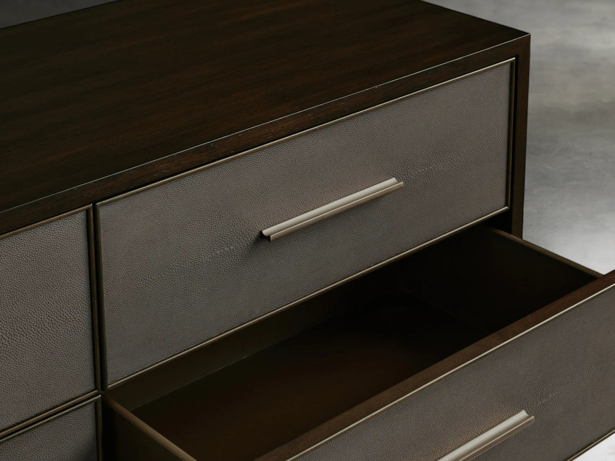 09 d8231dc2 9d25 41f9 b207 ea0ec609e0fa