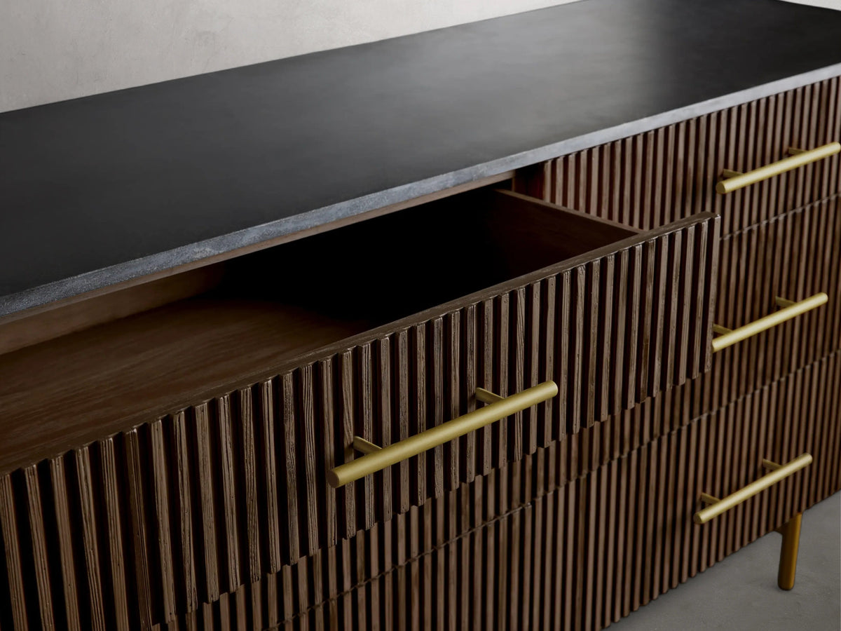 12 e1b549af a684 4db1 8455 522ba2c05293