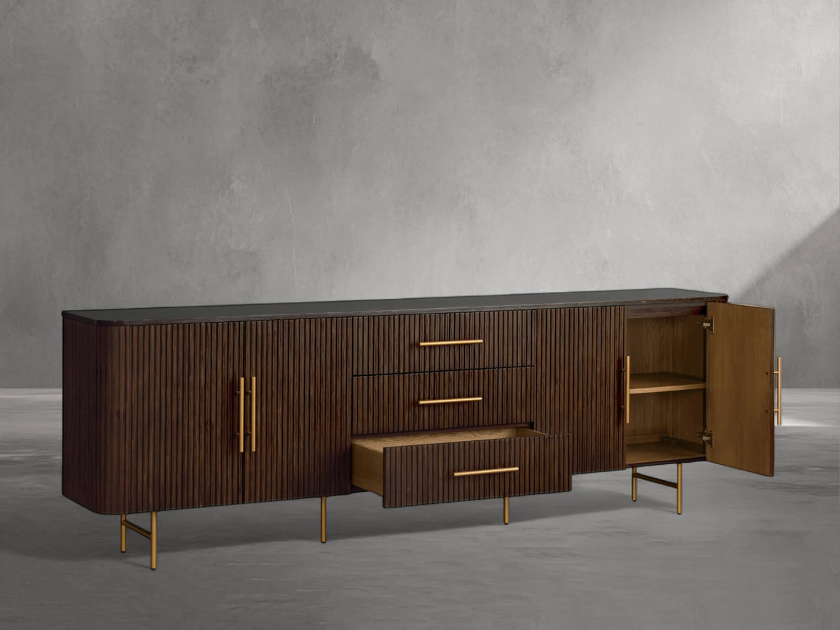 17 d3956357 888b 421c a137 f7ecc6fbd97c