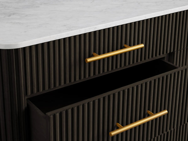 18 869bb4d2 97a8 4406 b87f 010d49ea45ba