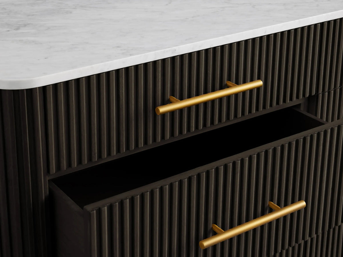 18 869bb4d2 97a8 4406 b87f 010d49ea45ba