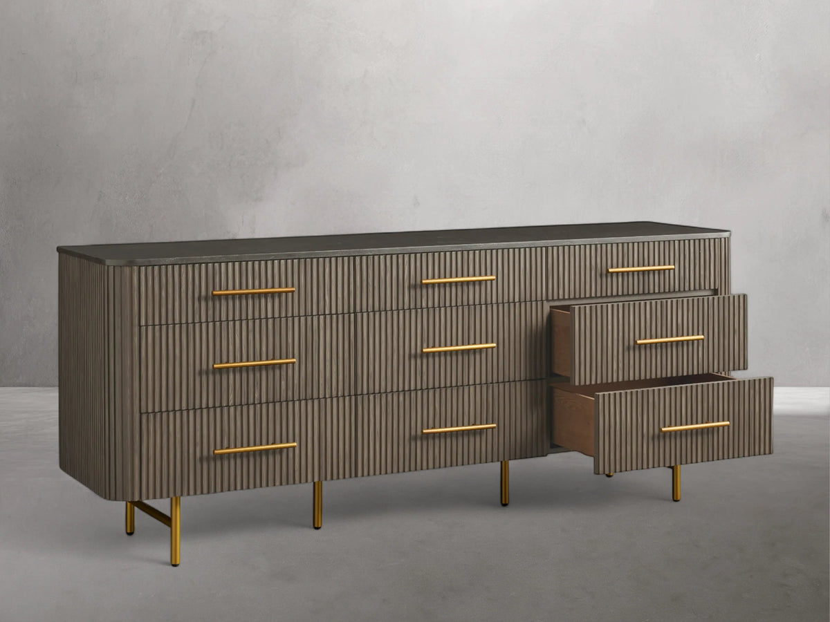 20 8e022da3 c654 4ea4 ab44 3732fdd7f037