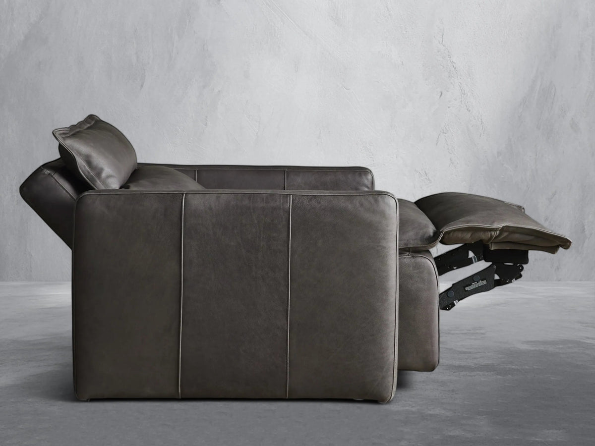 C4 af1b330b c86d 4b40 8a5d 649a3fb89ab3